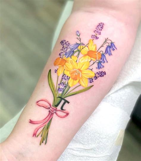 98 bellissimi tatuaggi con fiori e significato